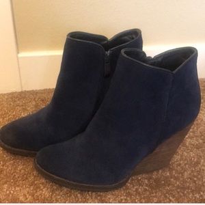 Suede bootie wedge